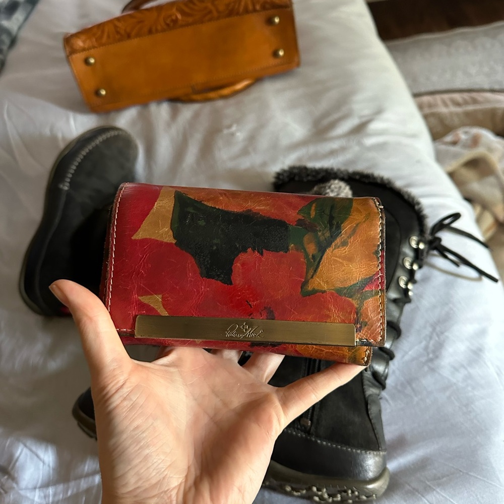 Patricia Nash floral wallet